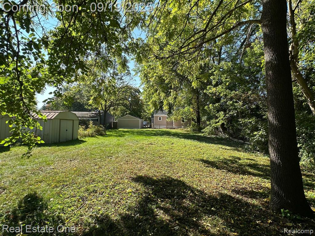 6089 Lapeer Road, Burton, MI 48509 — Photo 26