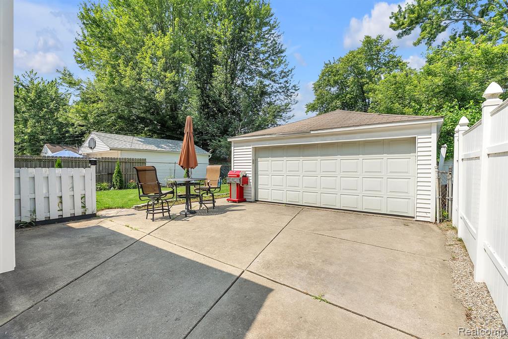 9619 Mercedes, Redford, MI 48239 — Photo 48