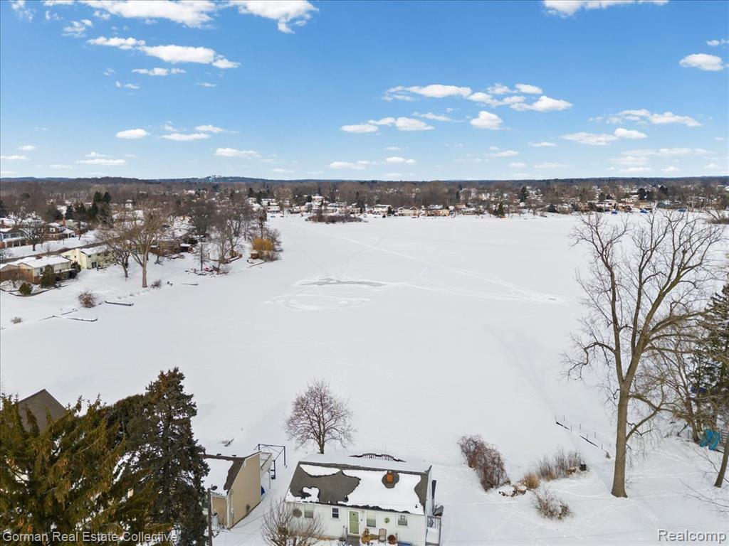 5165 Eagle Lake Drive, Waterford, MI 48329 — Photo 18
