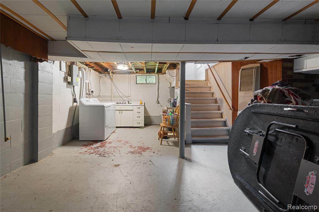 601 Chalmers Street, Flint, MI 48503 — Photo 21