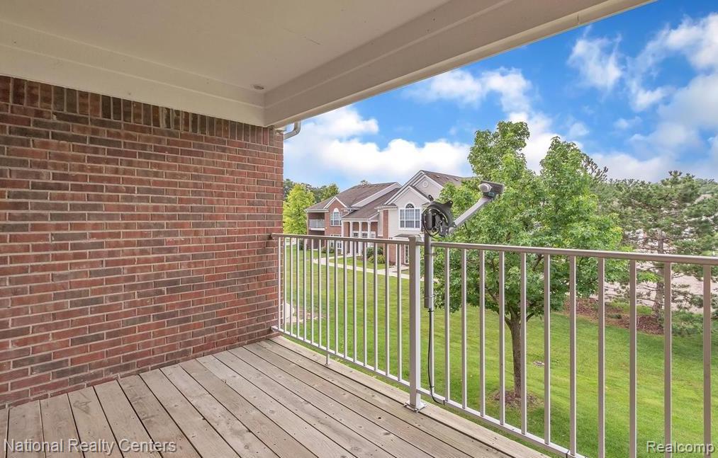 16707 CARRIAGE Way, Northville, MI 48168 — Photo 10