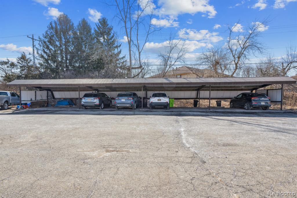 61135 11 Mile Road, 5, South Lyon, MI 48178 — Photo 12