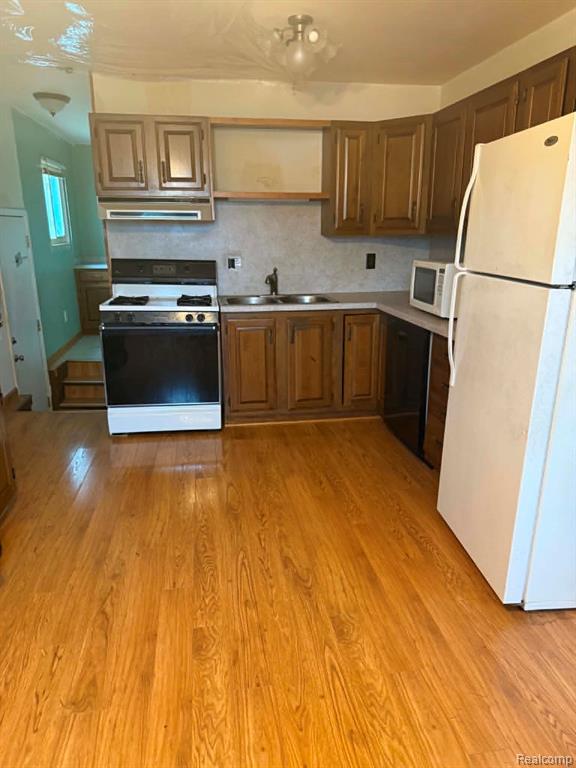 8541 Adams Street, Port Austin, MI 48467 — Photo 4