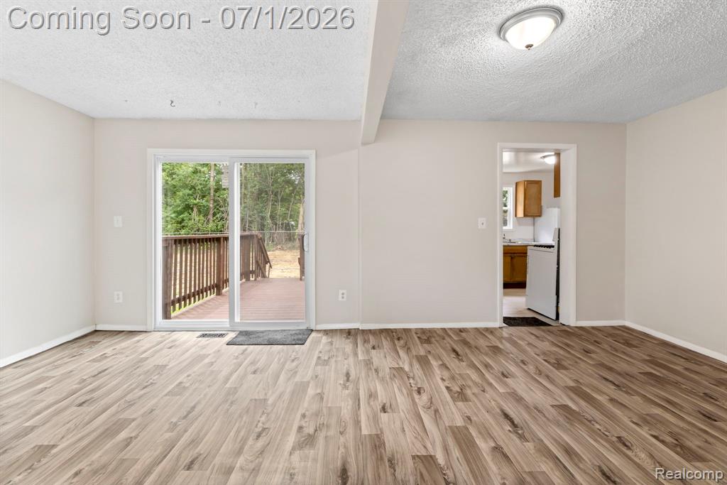 551 Nebraska Avenue, Pontiac, MI 48341 — Photo 6
