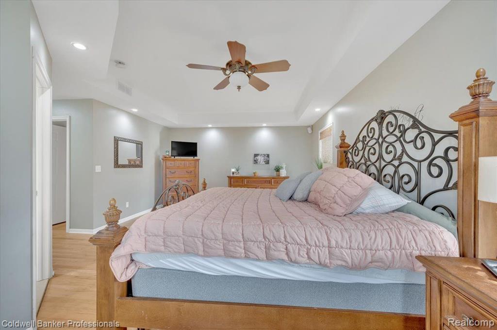 5082 BIRCH TREE Court, Grand Blanc, MI 48439 — Photo 21