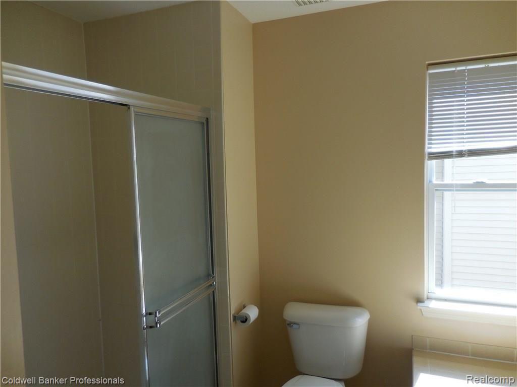 49554 GLACIER S, Northville, MI — Photo 30