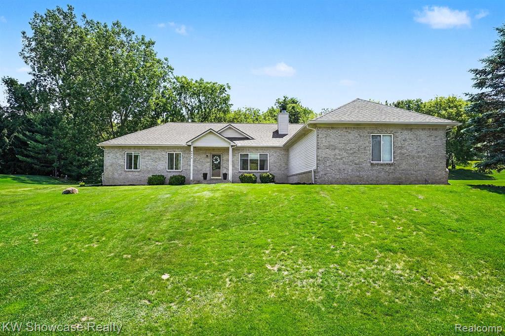 6030 N Bryan, White Lake, MI 48383 — front exterior