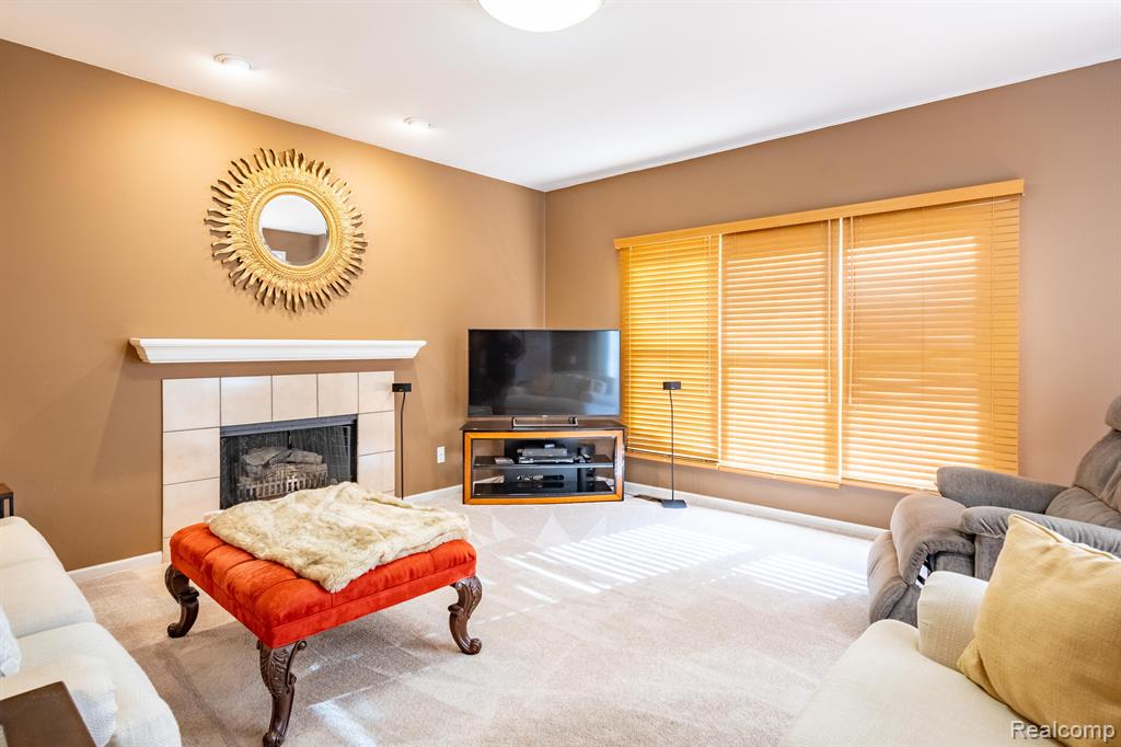 7059 YARMOUTH Drive, West Bloomfield, MI — Photo 4