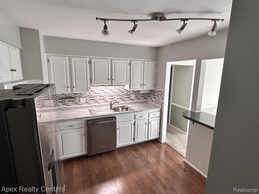 41682 Bedford Drive, Canton, MI 48187 — Photo 13