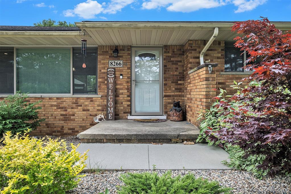 8266 Twilight Lane, Brighton, MI 48116 — Photo 6