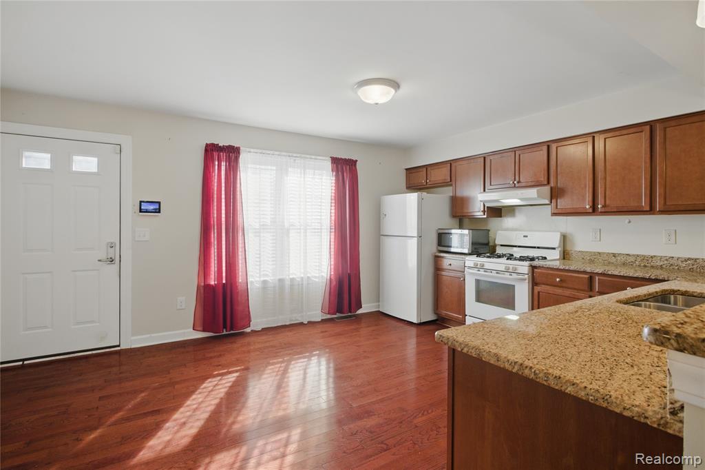 9345 Mitchell Street, Hamtramck, MI 48212 — Photo 10