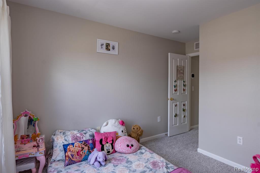 47543 PEMBROKE Drive, Canton, MI 48188 — Photo 11