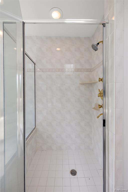 6358 Golden Lane, West Bloomfield, MI — Photo 25