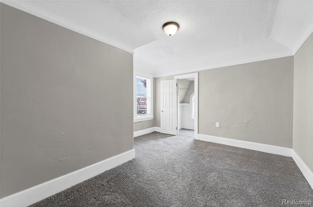13100 Wilshire Drive, Detroit, MI 48213 — Photo 21