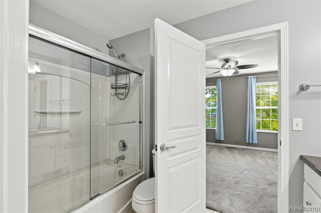 49894 Bloomsbury Lane, Macomb, MI 48044 — Photo 47