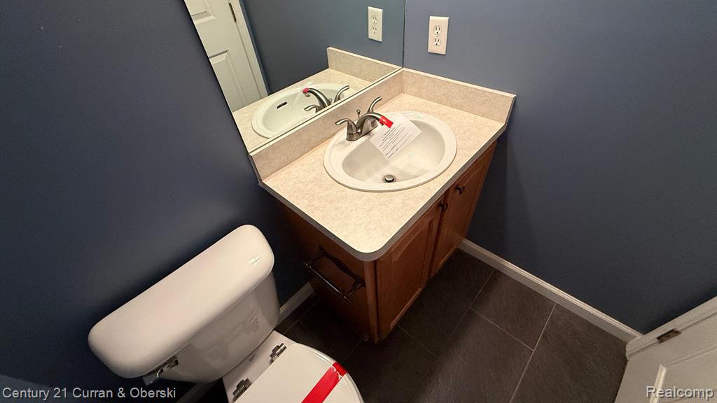714 Autumn Ridge Drive, Westland, MI — Photo 46