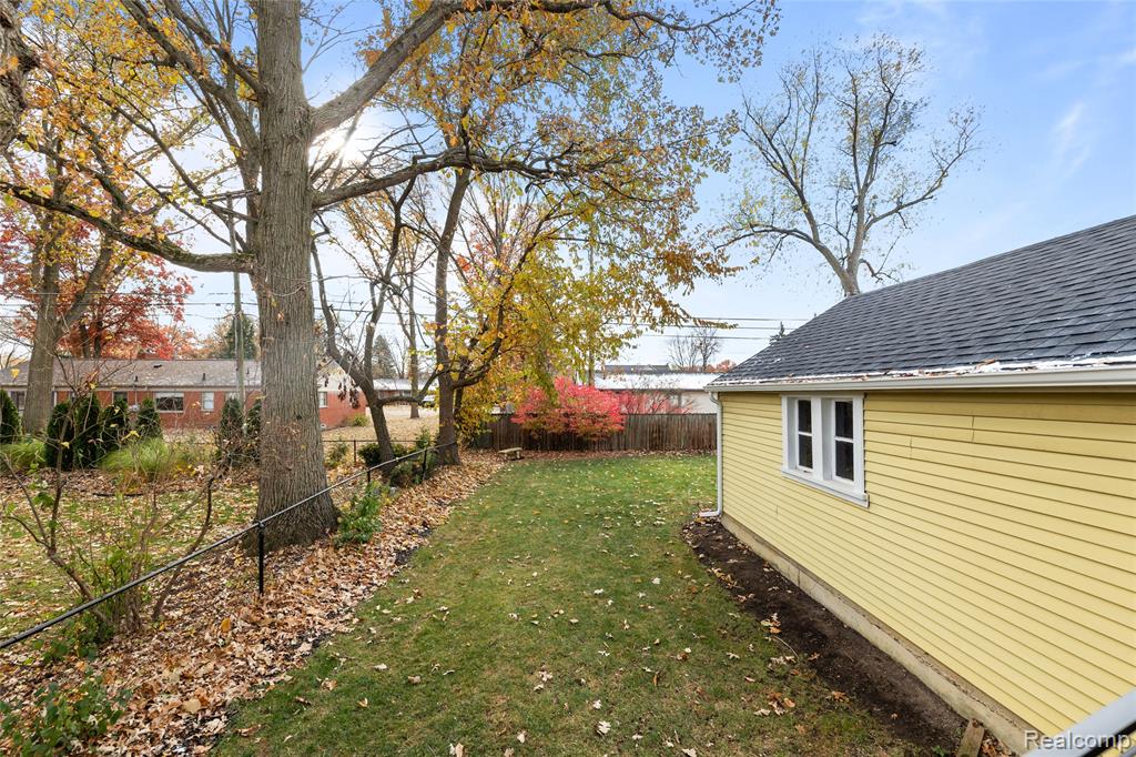 16217 Birwood Avenue, Beverly Hills, MI 48025 — Photo 32