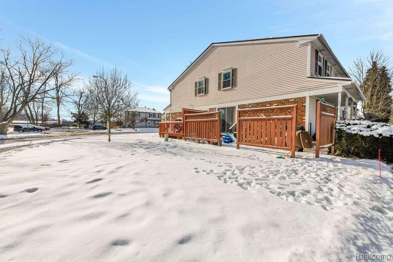 85 BEECHWOODE Lane, Pontiac, MI 48340 — Photo 16