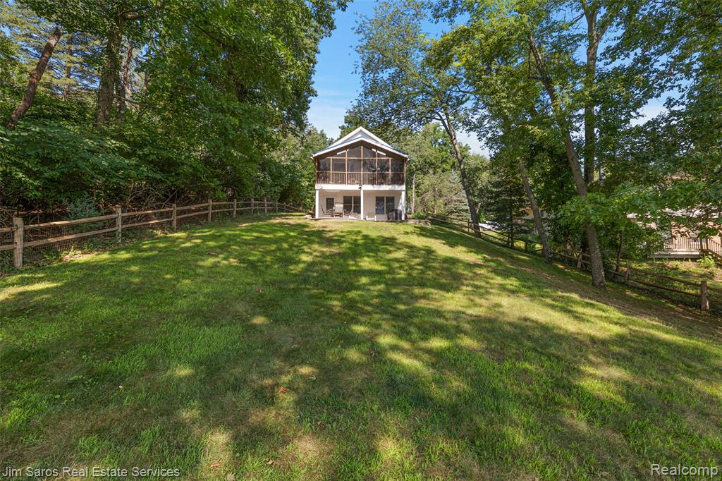 11113 Perch Lake Drive W, Cement City, MI 49233 — Photo 38