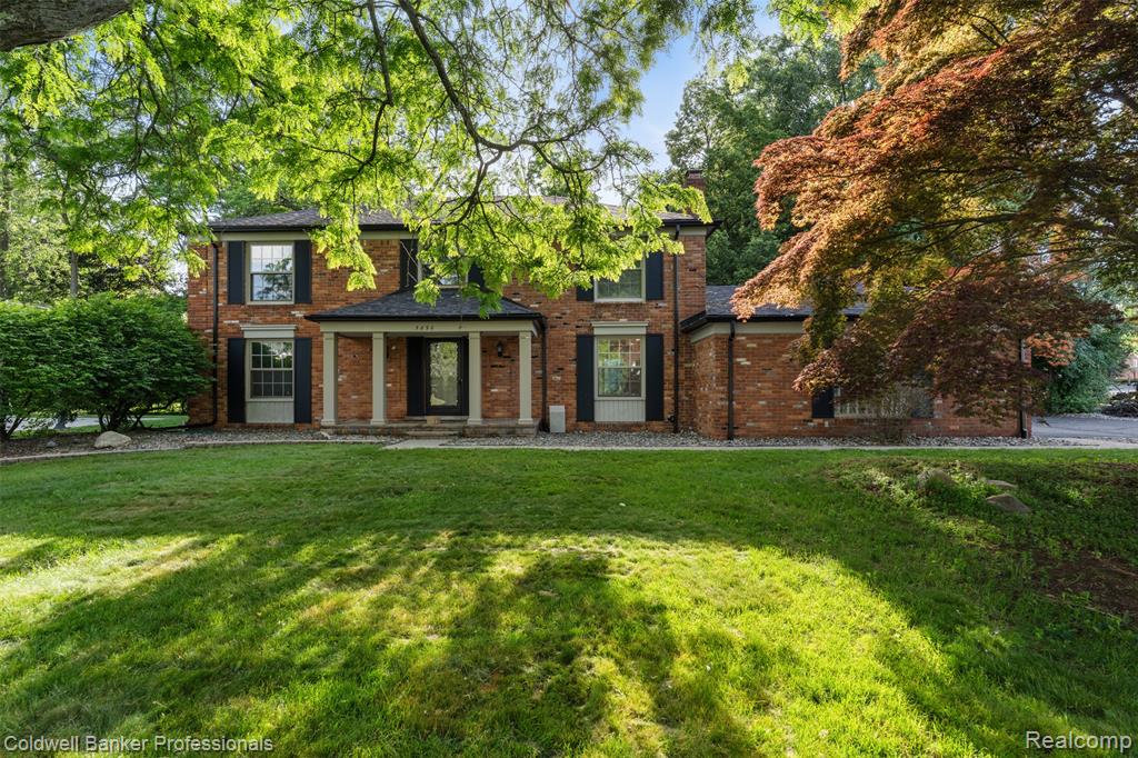 5890 Pinecroft Drive, West Bloomfield, MI — front exterior