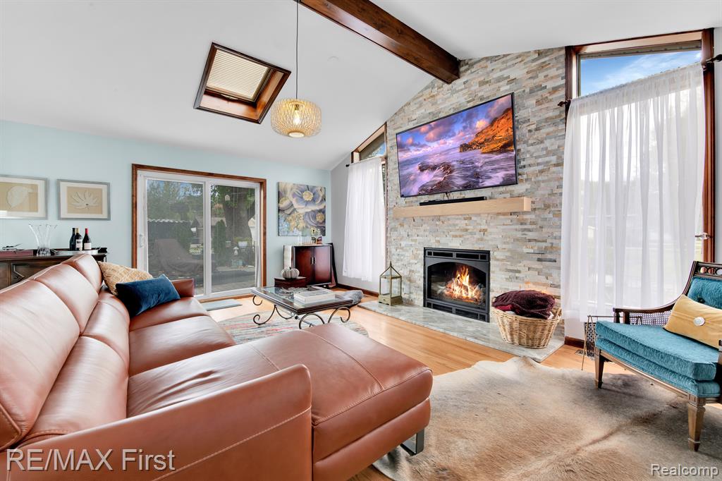 47787 JEFFERSON Avenue, Chesterfield, MI 48047 — Photo 16