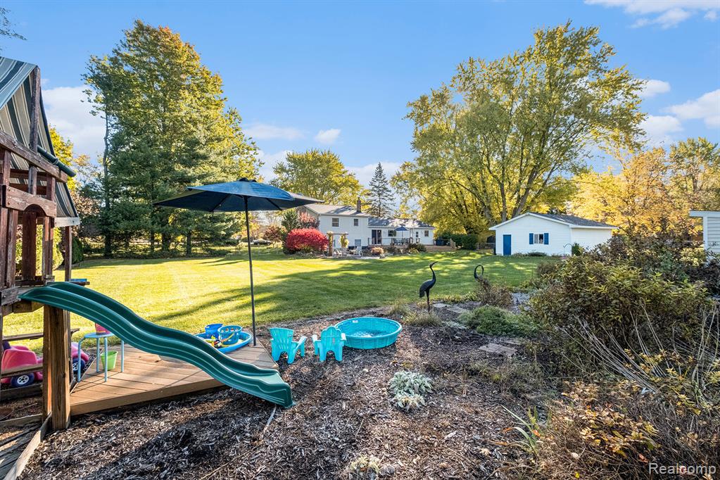 7030 Porter Road, Grand Blanc, MI 48439 — Photo 37