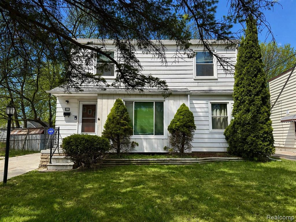 711 Lochhead Avenue, Flint, MI 48507 — front exterior