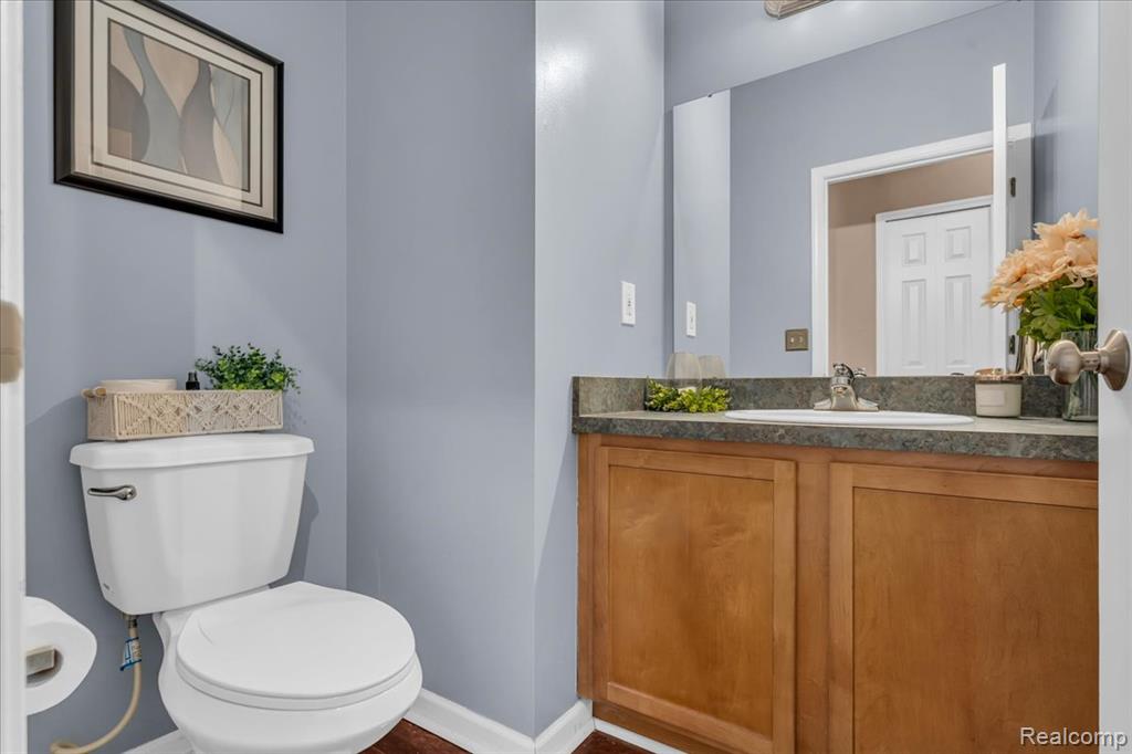 6600 Doyon Drive S, Waterford, MI 48327 — Photo 12