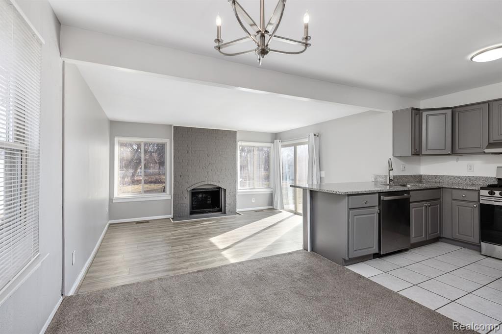 41421 AYRSHIRE Drive, Canton, MI 48188 — Photo 5