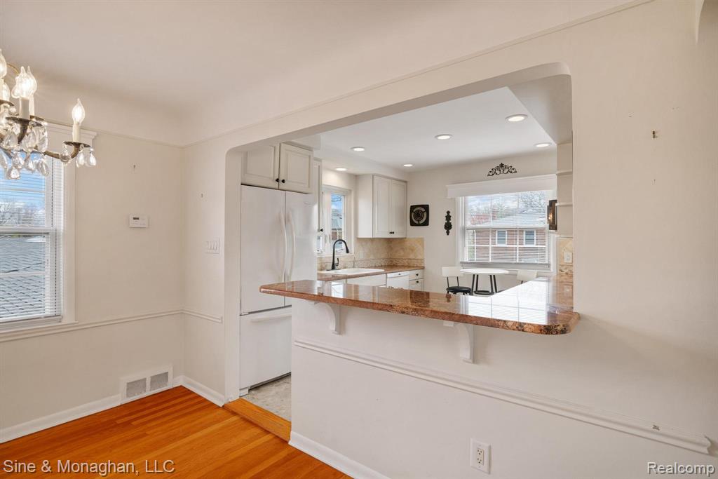 612 Cadieux Road, Grosse Pointe, MI 48230 — Photo 12