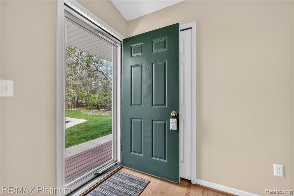 728 Griswold Street, Howell, MI 48843 — Photo 4