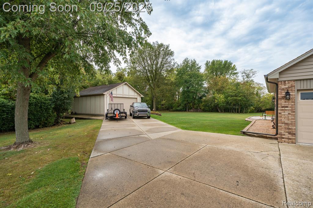 42733 Heydenreich Road, Clinton Twp, MI 48038 — Photo 31