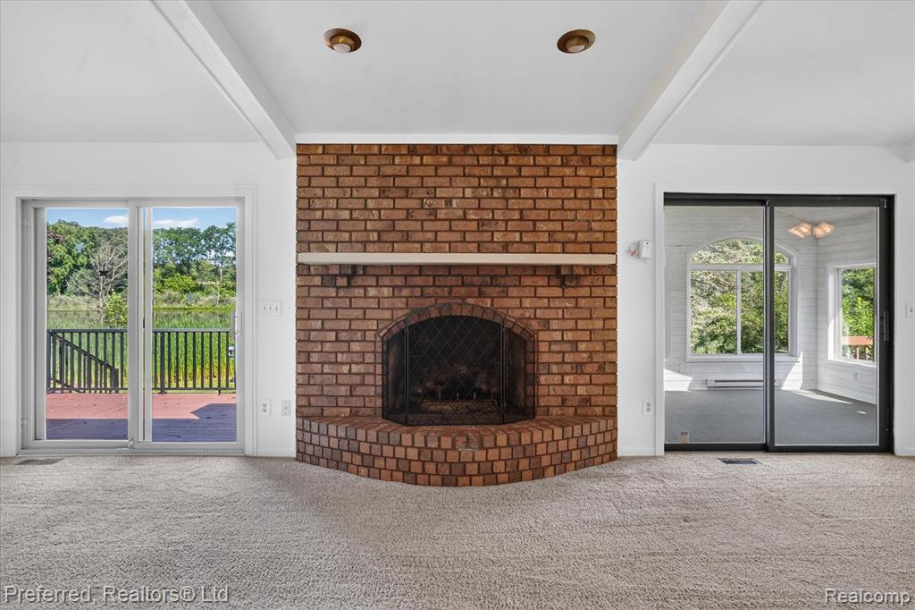 5524 Lawrence Court, Pinckney, MI 48169 — Photo 9