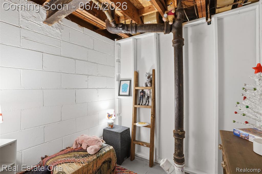 448 Allard Avenue, Grosse Pointe, MI 48236 — Photo 34