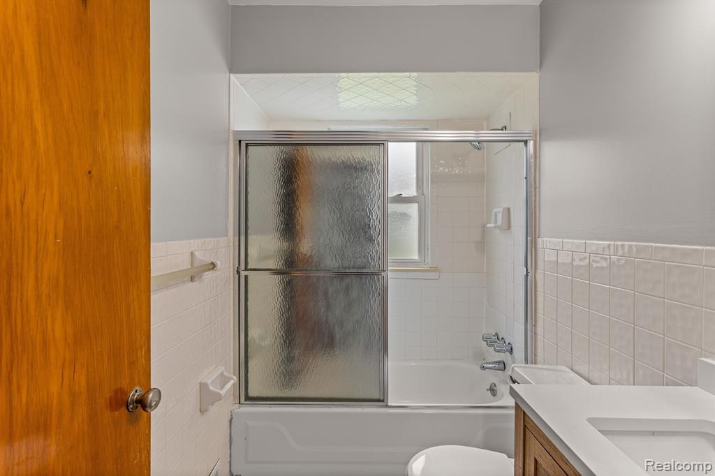 8306 HELEN, Center Line, MI 48015 — Photo 14