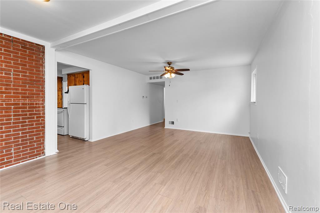 4718 Roosevelt Boulevard, Dearborn Heights, MI 48125 — Photo 2