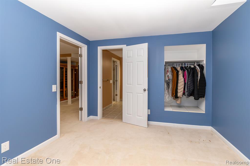 18090 Peninsula Way, Northville, MI 48168 — Photo 87