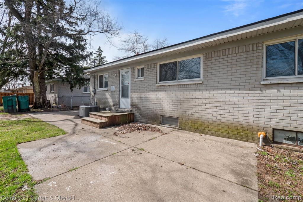 865 DESOTO Avenue, Ypsilanti, MI 48198 — Photo 22