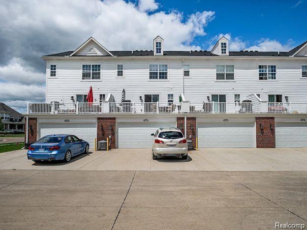 53510 CHAMPLAIN Street, Macomb, MI 48042 — Photo 24