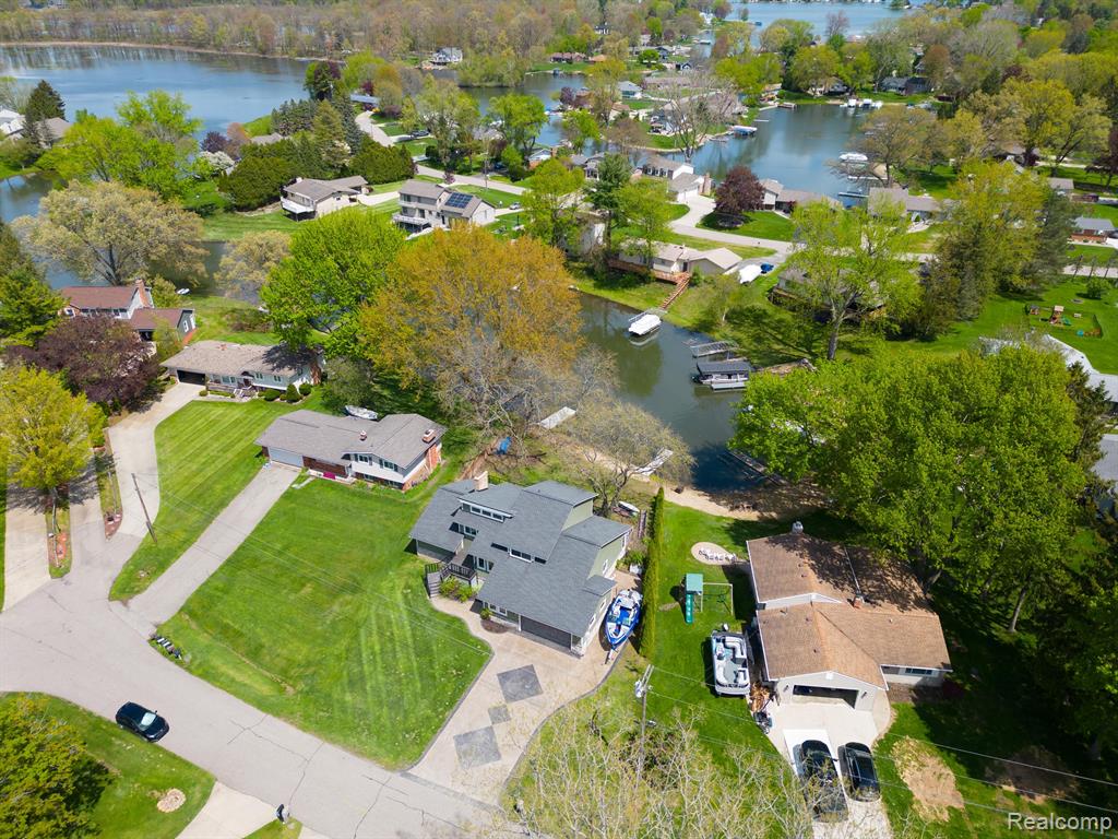 3978 CHANDA, Highland, MI 48356 — Photo 49