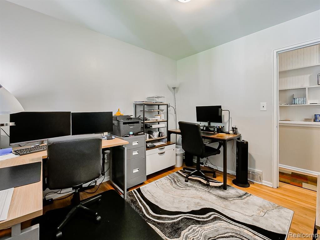 29221 Mark Avenue, Madison Heights, MI 48071 — Photo 13