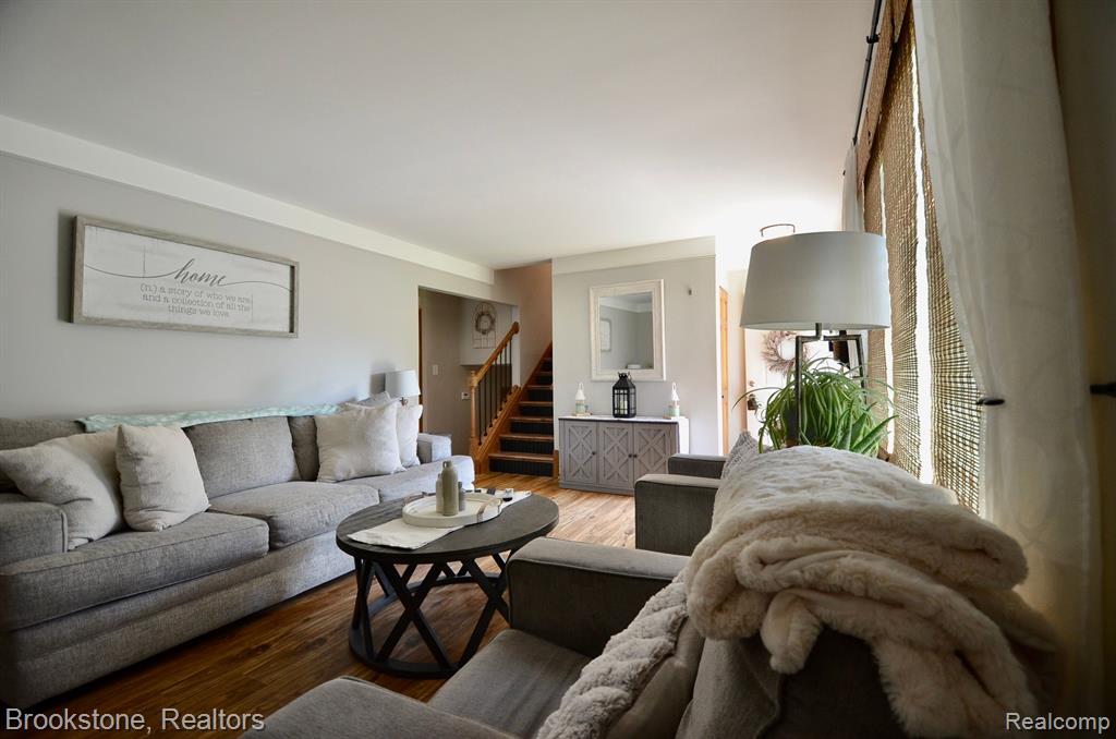 4856 CLINTON WAY Drive, Waterford, MI 48328 — Photo 37