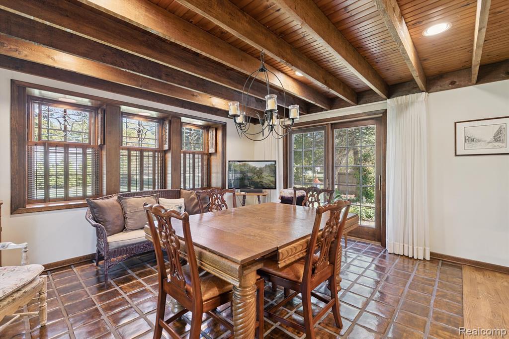 915 E River Road, Flushing, MI 48433 — Photo 13