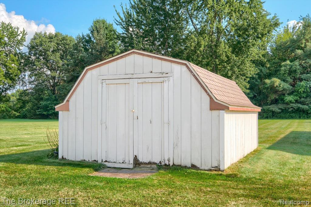 5331 W Farrand Road, Clio, MI 48420 — Photo 9