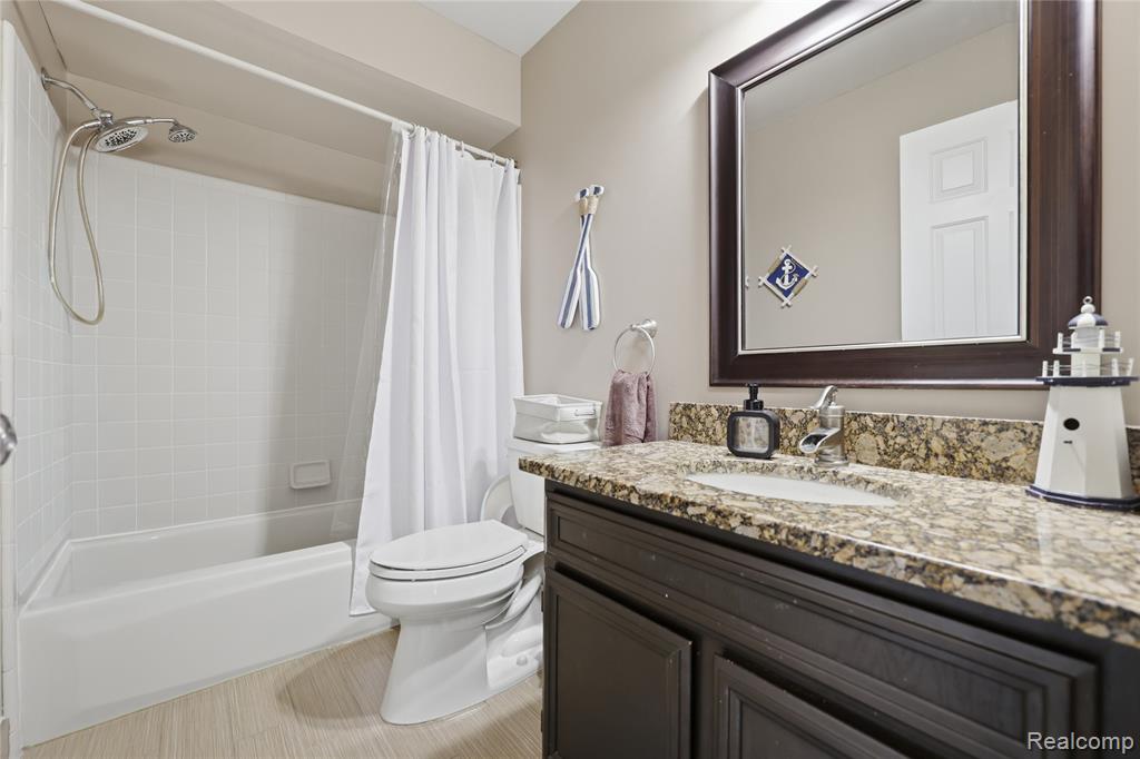 49371 Deerfield Park, Macomb, MI 48044 — Photo 30