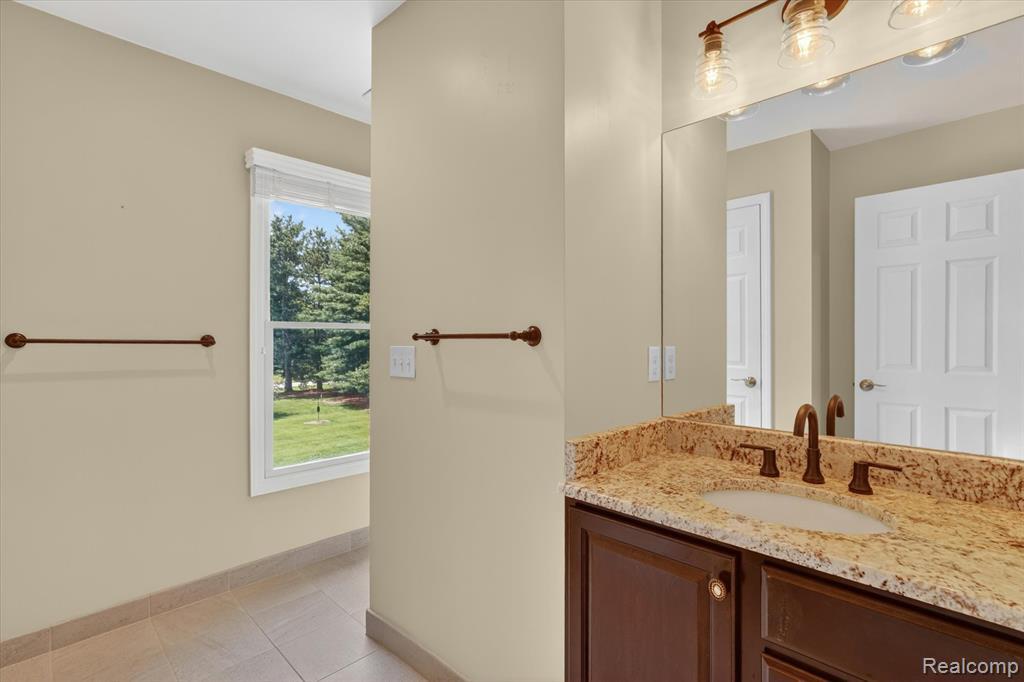 2724 Ore Valley Drive, Hartland, MI 48353 — Photo 26