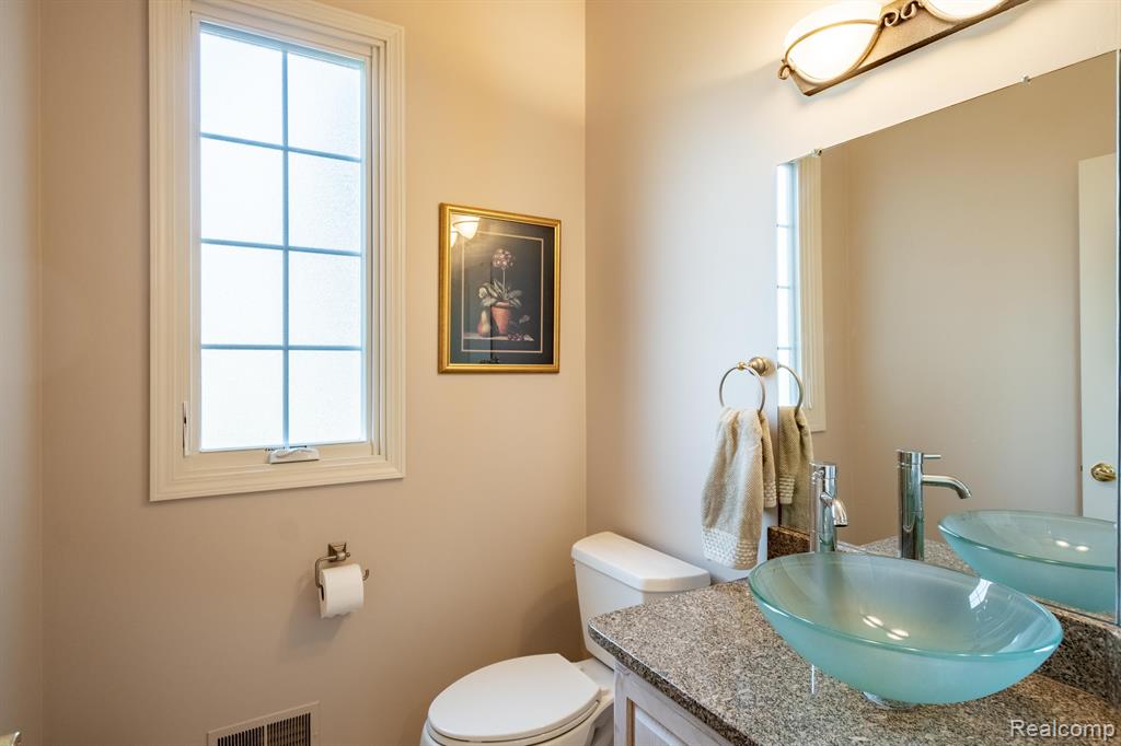 7059 YARMOUTH Drive, West Bloomfield, MI — Photo 21
