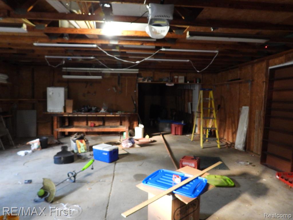 5522 PLEASANT Drive, Waterford, MI 48329 — Photo 17