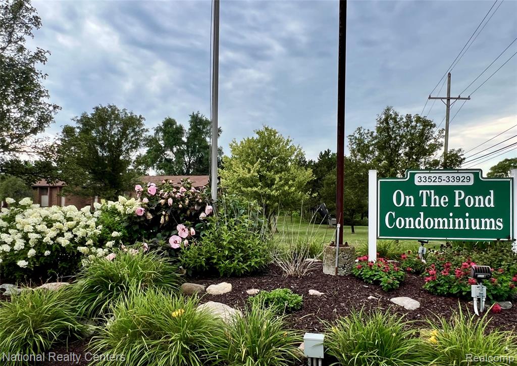 33911 Pondview Circle, Livonia, MI 48152 — Photo 3