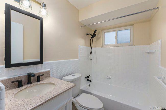 4909 MANSFIELD Avenue, 12, Royal Oak, MI 48073 — Photo 11